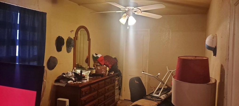 5018 Rapido, Houston TX  77033-2641 exterior