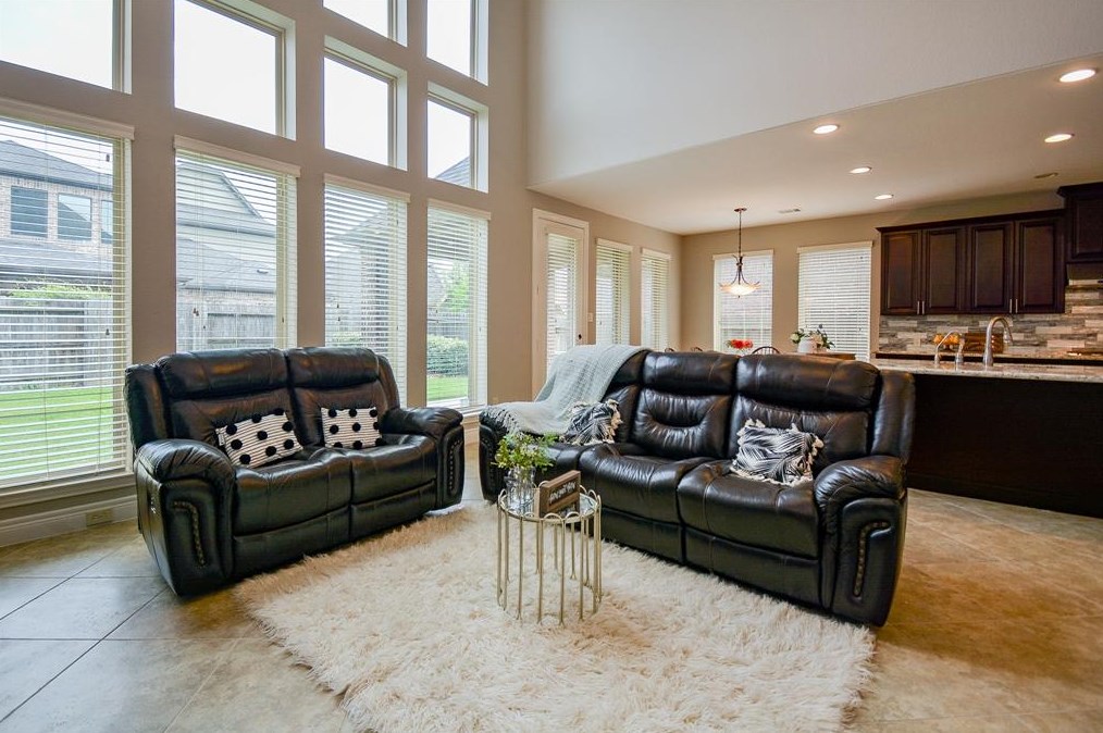 4607 Hickory Branch Ln, Sugar Land TX 77479 exterior