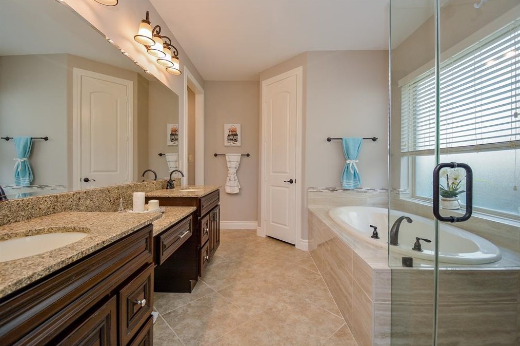 4607 Hickory Branch Ln, Sugar Land TX 77479 exterior