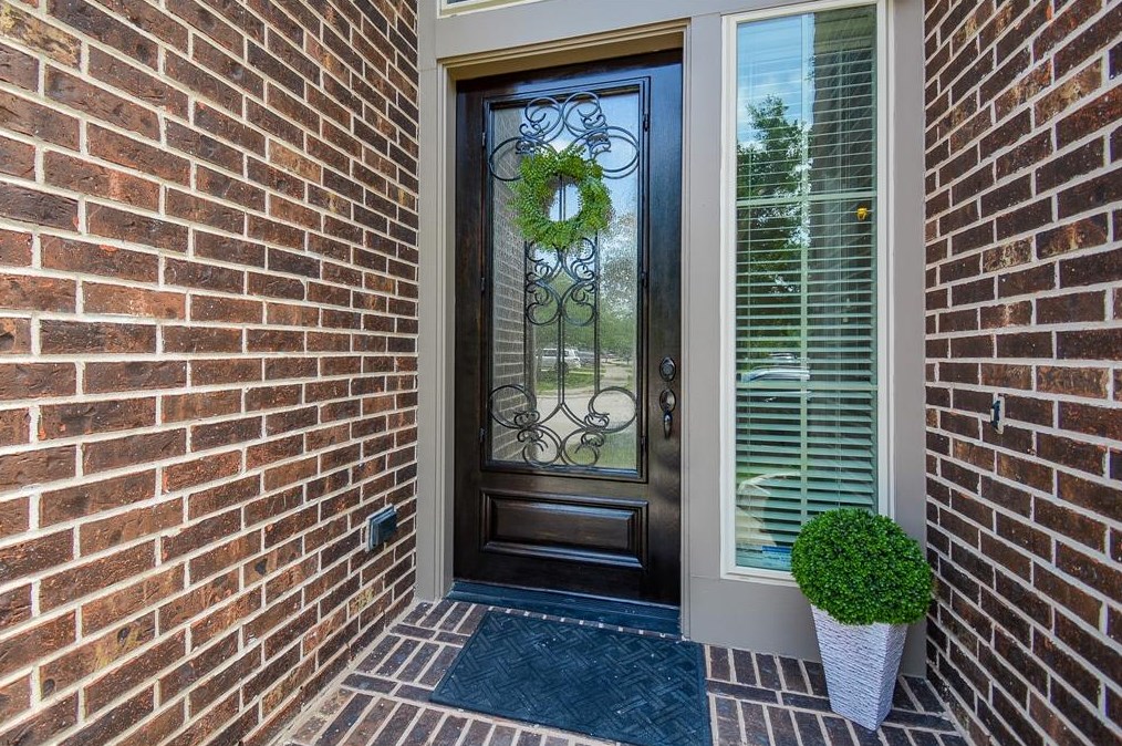 4607 Hickory Branch Ln, Sugar Land TX 77479 exterior