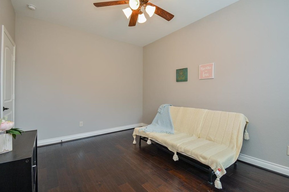 4607 Hickory Branch Ln, Sugar Land TX 77479 exterior