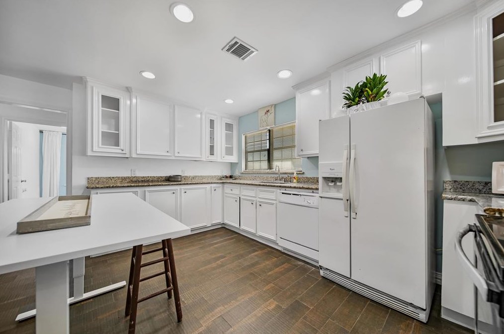 1230 Laskey St, Houston TX  77034-1114 exterior