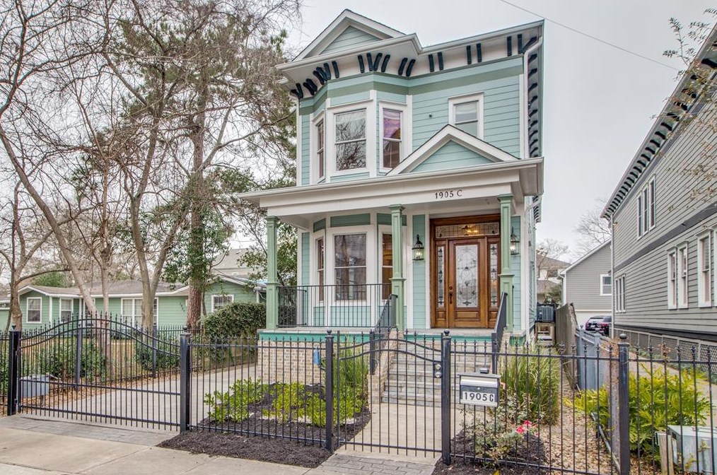 1905 14th St, Houston, TX 77008-3568