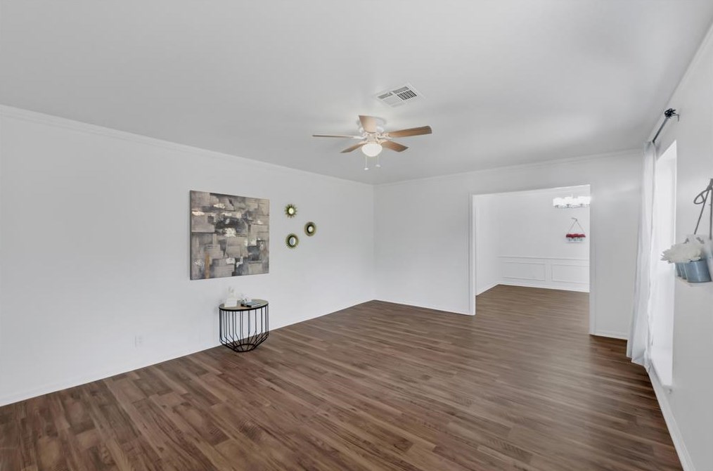17211 Rolling Creek Dr, Houston TX  77090-2423 exterior