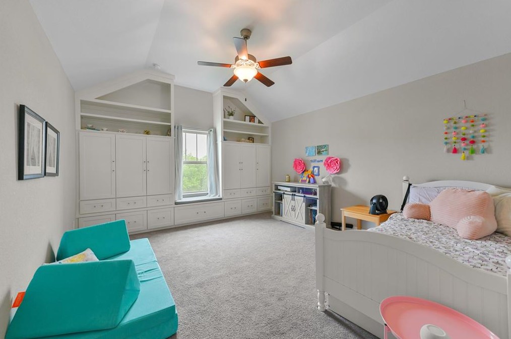 4955 Valkeith Dr, Houston TX  77096-4234 exterior