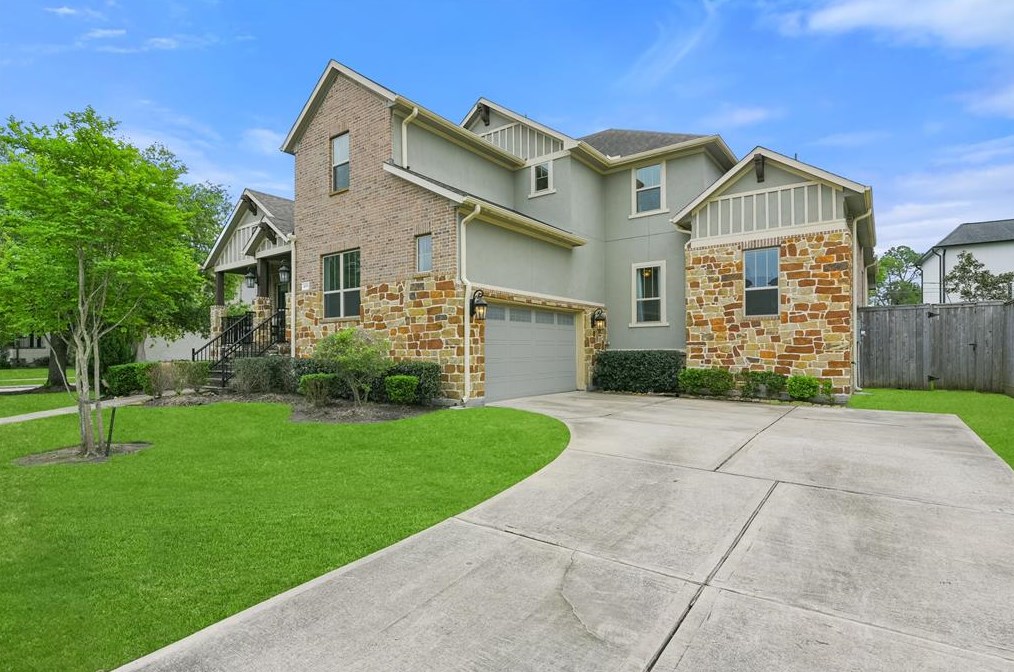 4955 Valkeith Dr, Houston TX  77096-4234 exterior