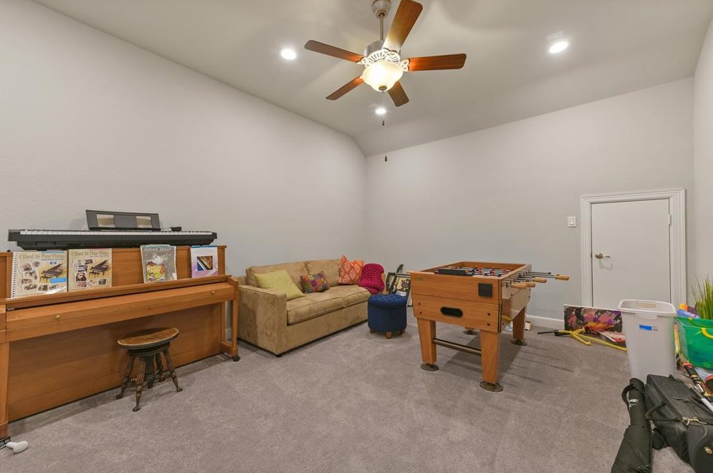 4955 Valkeith Dr, Houston TX  77096-4234 exterior