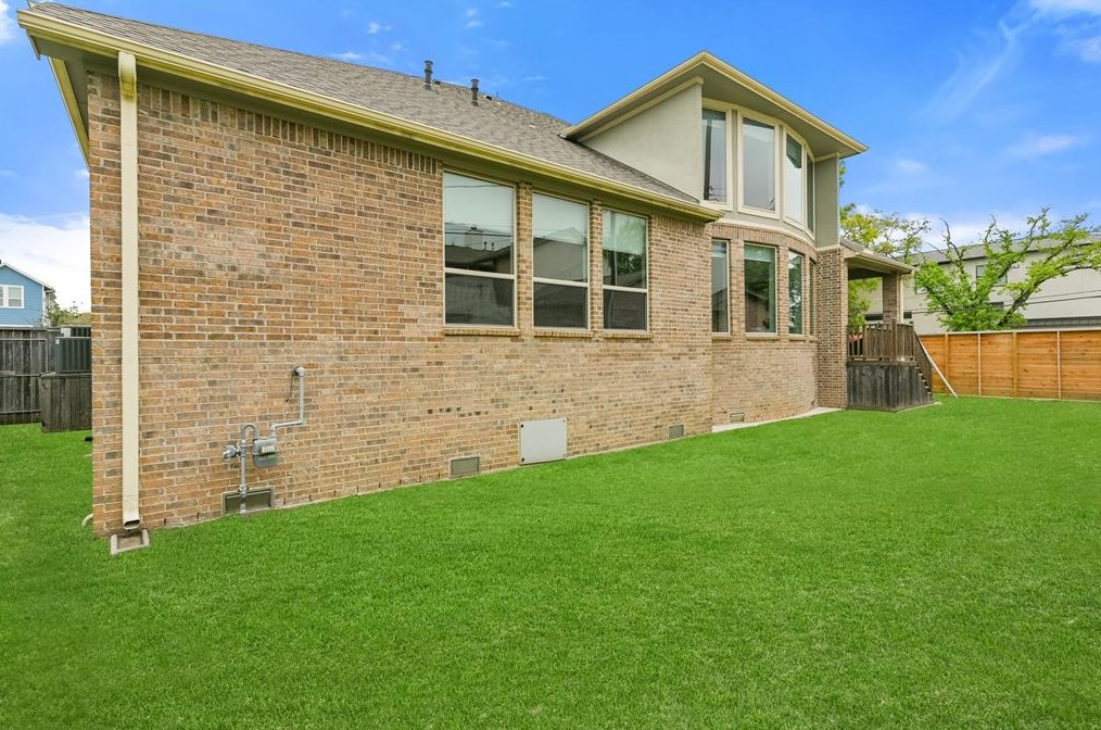 4955 Valkeith Dr, Houston TX  77096-4234 exterior