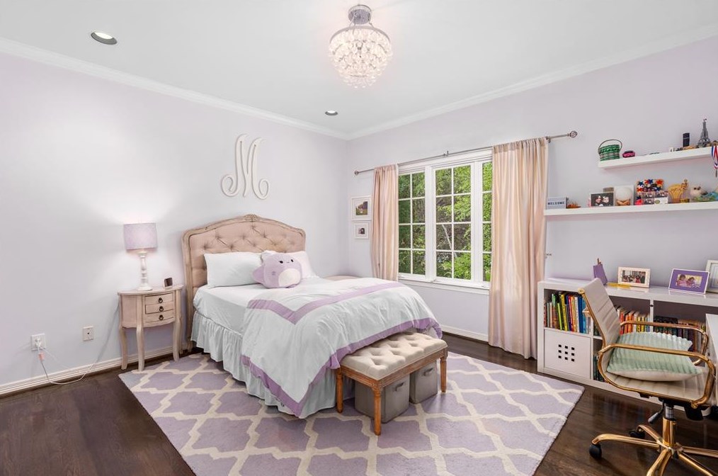 4115 Rice Blvd, Houston TX  77005-2622 exterior