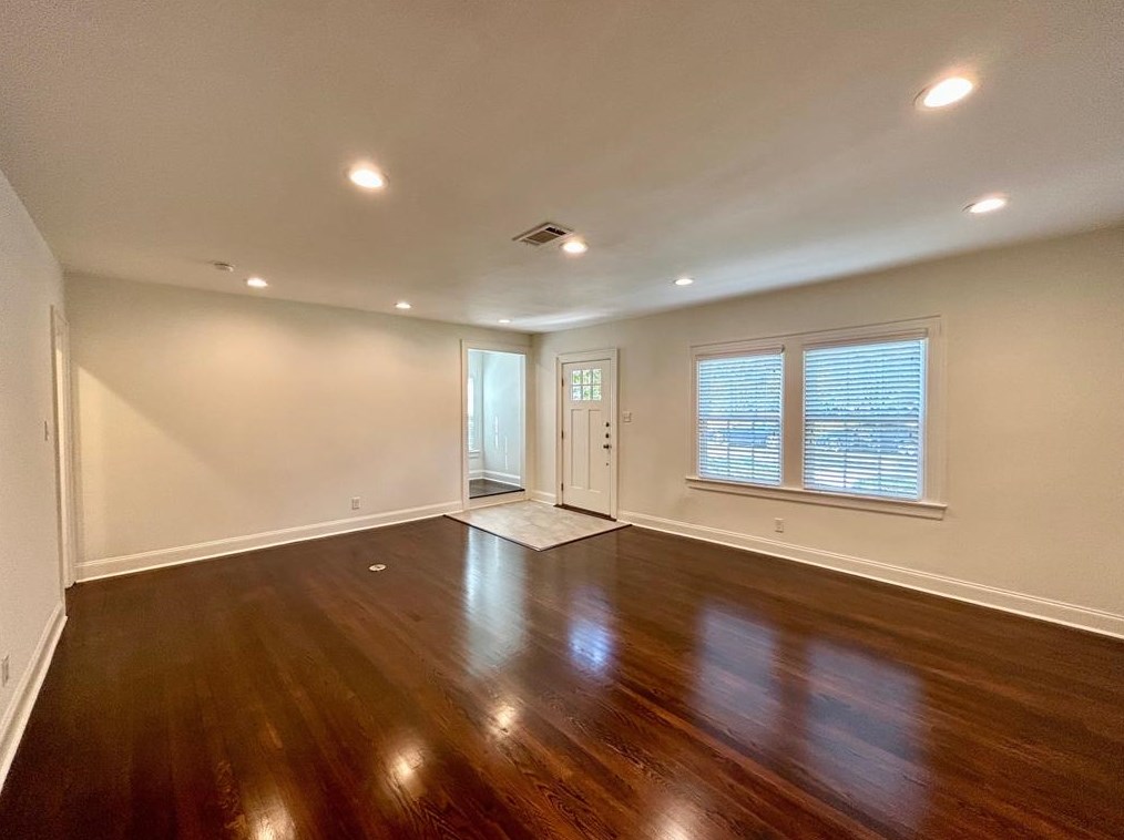 1419 Branard St, Houston TX  77006-4803 exterior