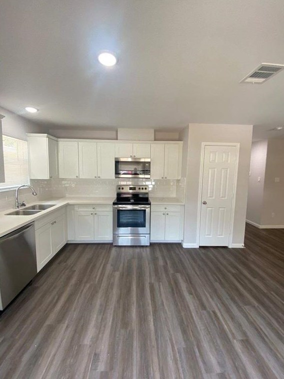 103 League St, Cleveland, TX 77327