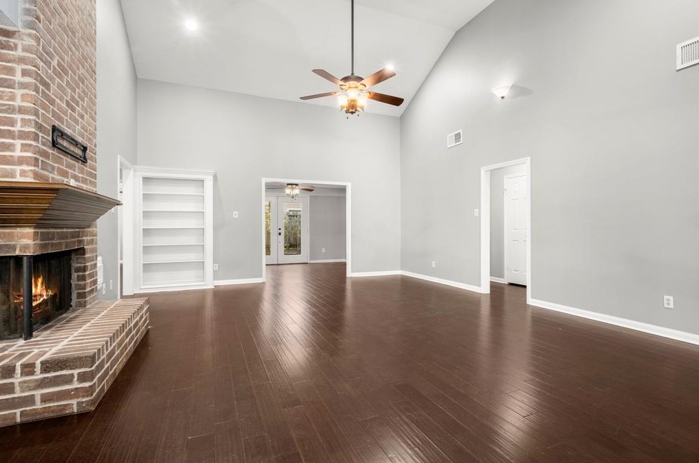 7334 Hearthstone Grn Dr, Houston TX  77095-3594 exterior