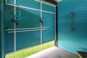 975 S Cove, Crystal Beach, TX 77650 - Photo 8