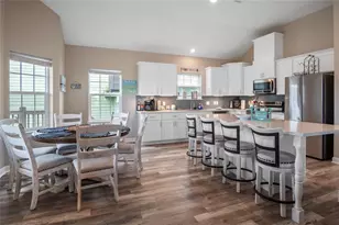 975 S Cove, Crystal Beach, TX 77650 - Photo 14