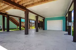 975 S Cove, Crystal Beach, TX 77650 - Photo 2