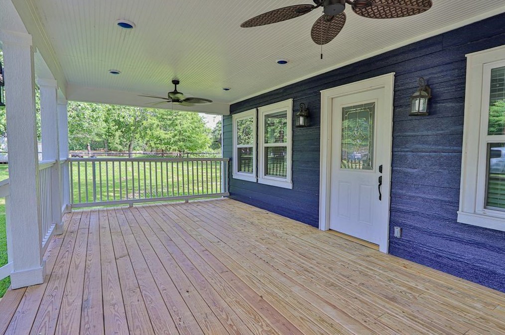 207 Edens Ave, League City, TX 77573
