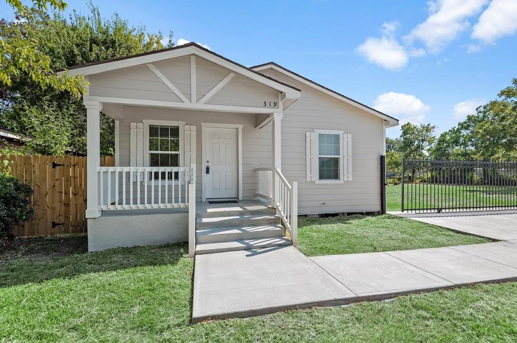 319 S Ohio St, Morgans Point, TX 77571