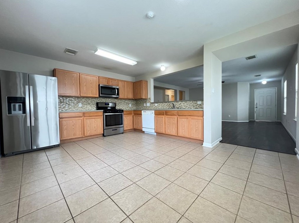 4123 Mineral Hvn Dr, Houston TX 77048-5554 exterior