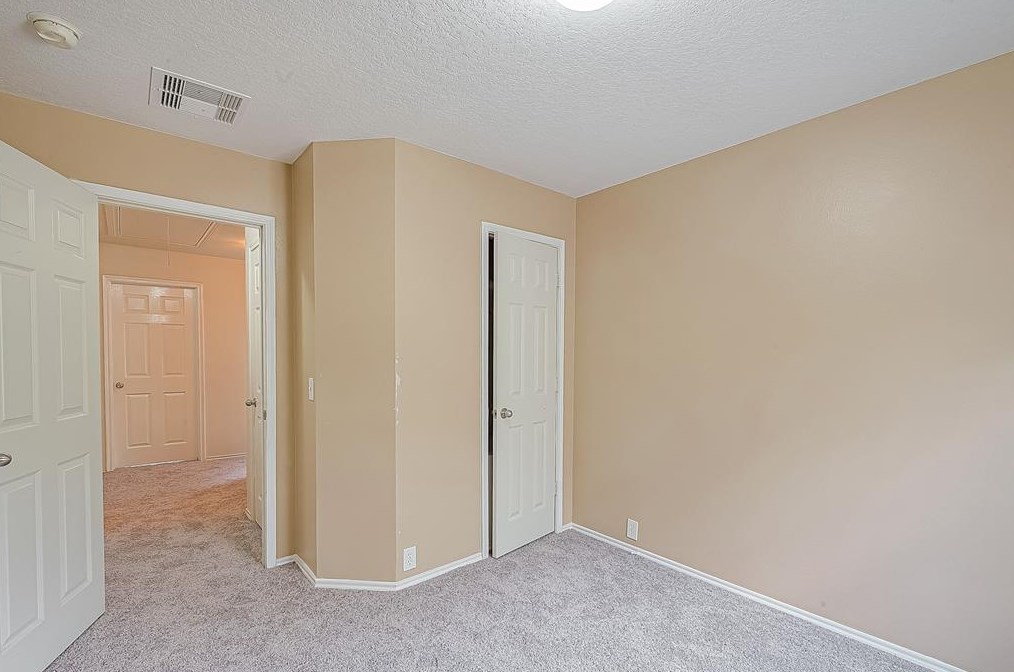 6231 Gillian Park Dr, Katy TX  77449-8530 exterior