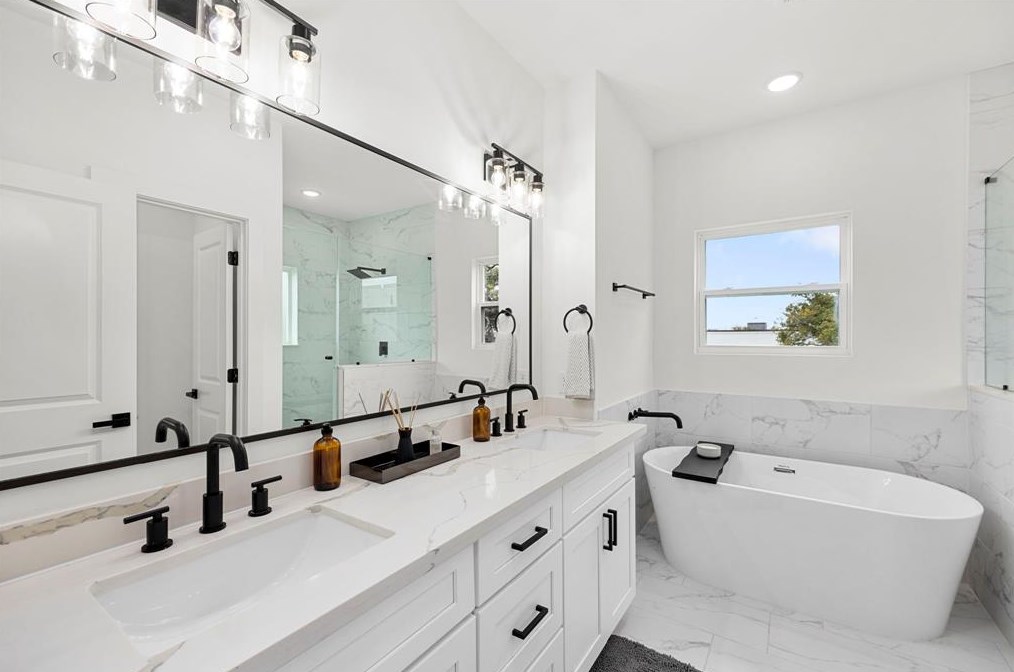 3002 Holman St, Houston TX  77004-3513 exterior