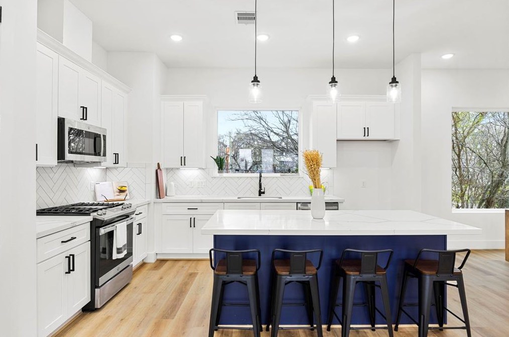 3002 Holman St, Houston TX  77004-3513 exterior