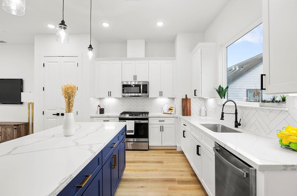 3002 Holman St, Houston TX  77004-3513 exterior