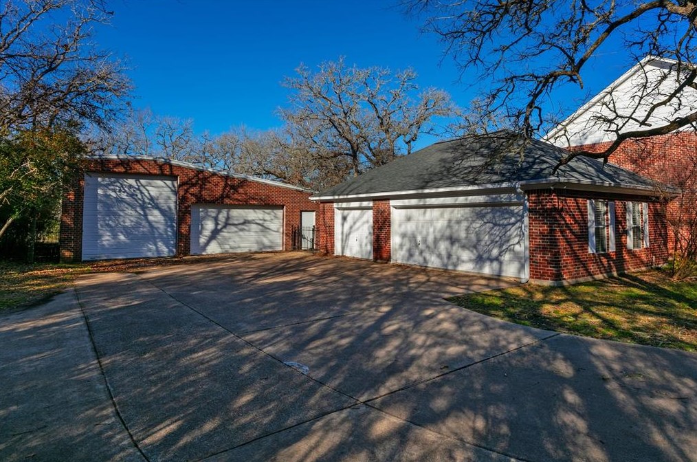 4708 Nantucket Dr, College Station, TX 77845-9360