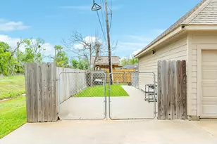 1008 Mockingbird Ln, Richwood, TX 77531 - Photo 16