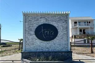 583 Annabelle Dr, Gilchrist, TX 77617 - Photo 1