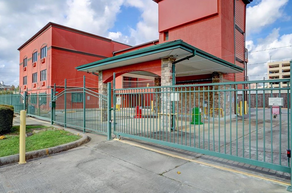 1025 Swanson St #311, Houston, TX 77030