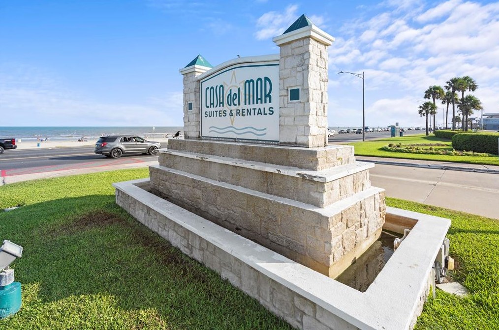 6102 Seawall Blvd #208, Galveston, TX 77551