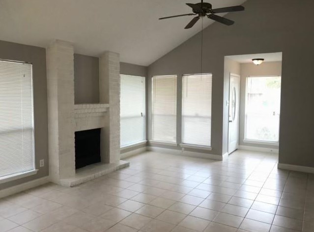 13615 Alon Ln, Houston, TX 77014