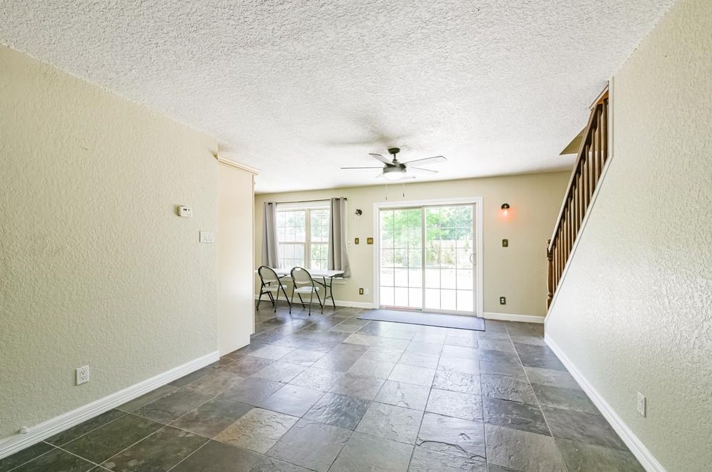 201 Meadowlawn St, Morgans Point, TX 77571