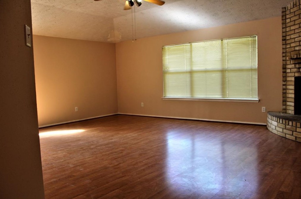 17607 Mallett St, Crosby TX  77532-4060 exterior
