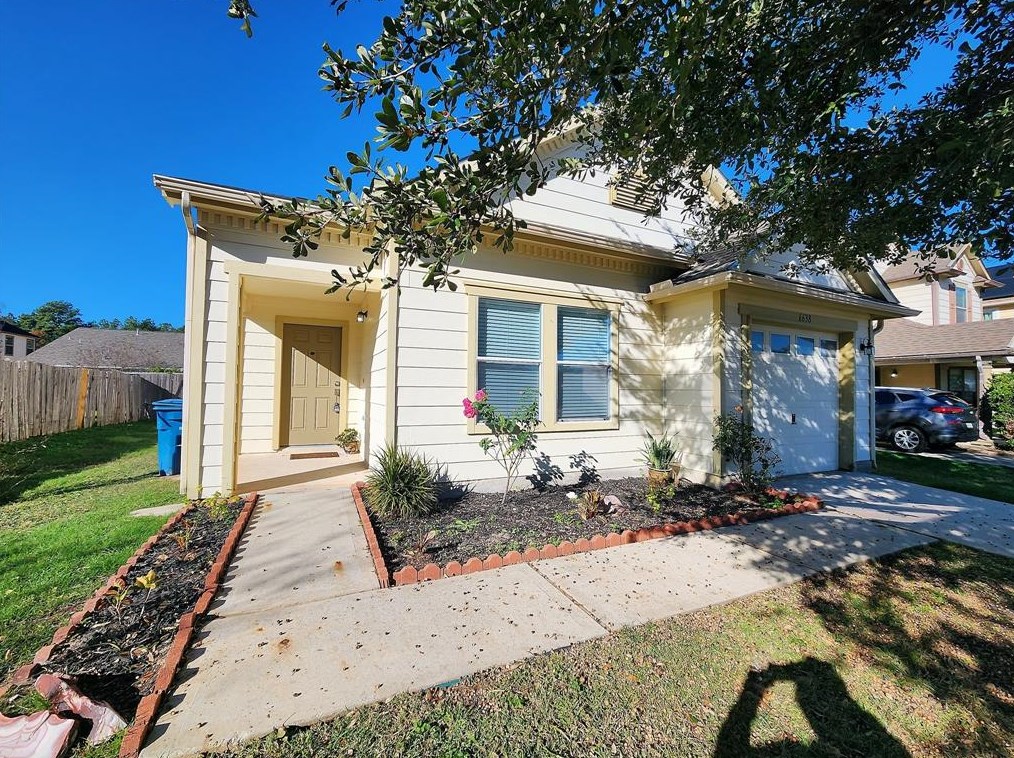 6638 Fairbrook Park Ln, Spring TX  77379-8258 exterior