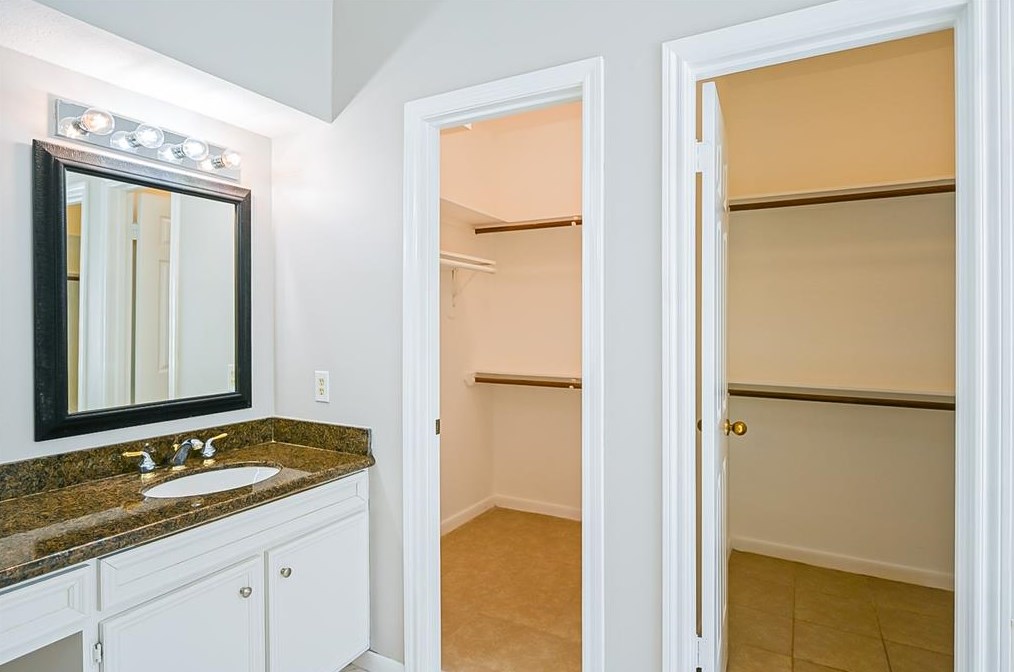 15923 Echo Lodge Dr, Houston TX  77095-4074 exterior