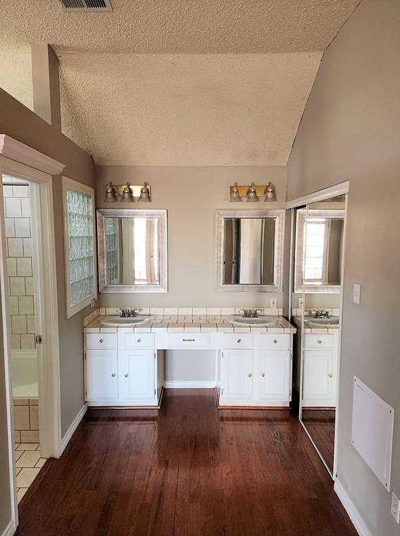 2402 Chestnut Mills Rd, Houston, TX 77067