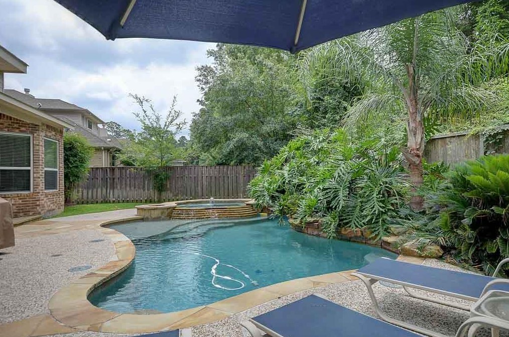 58 Longsford Cir, Spring TX  77382-1780 exterior