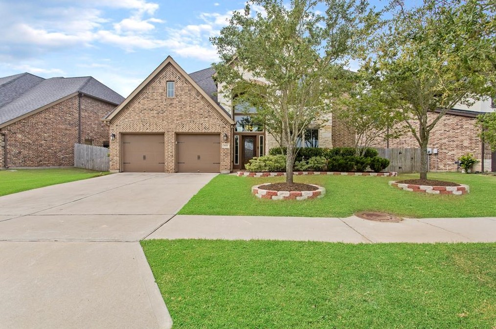 6626 Miller Shadow Ln, Sugar Land, TX 77479