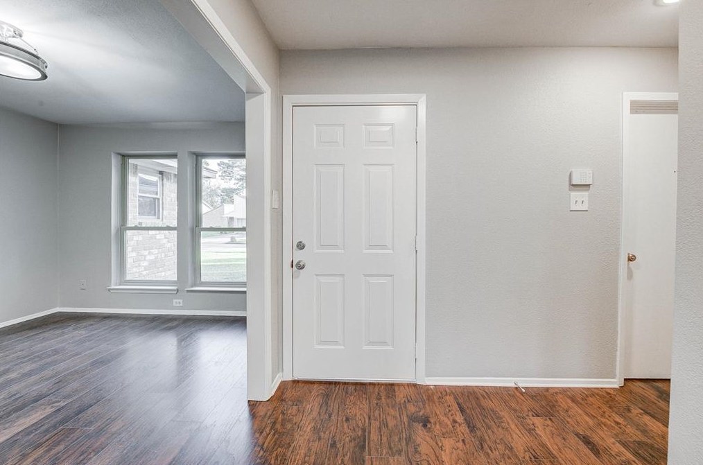 5211 Sweetwind Ln, Spring TX  77373-6923 exterior