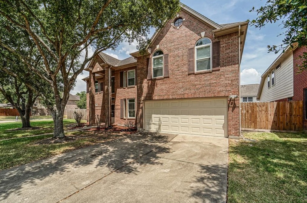 4307 Raintree Ct, Pasadena, TX 77505-3917