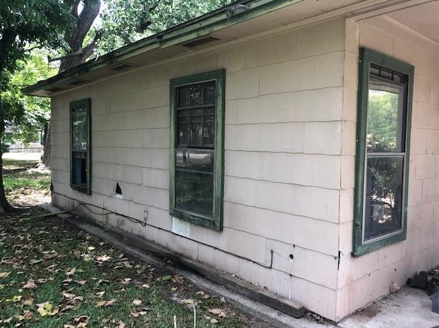 203 Homan St, Baytown, TX 77520-3061