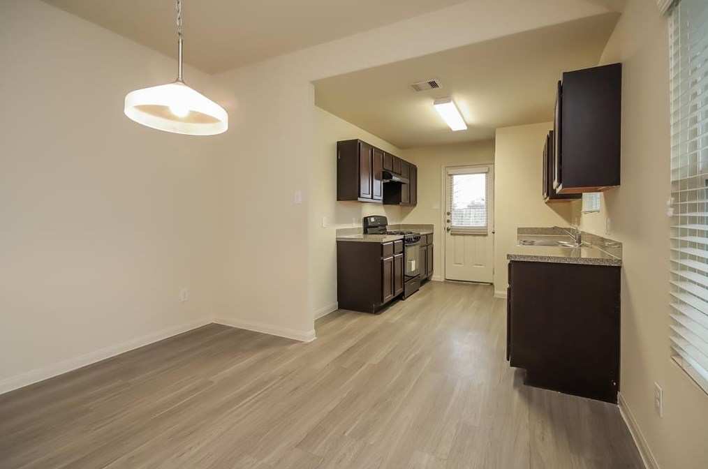 4335 Almeda Meadows Dr, Houston TX  77048-5584 exterior