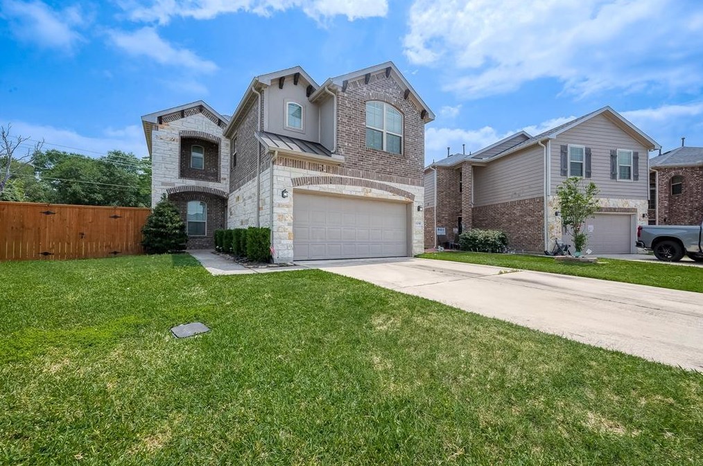 5239 Gulf Stream Ln, Bacliff, TX 77518-2170