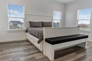 897 S Crystal Beach Rd, Crystal Beach, TX 77650 - Photo 20