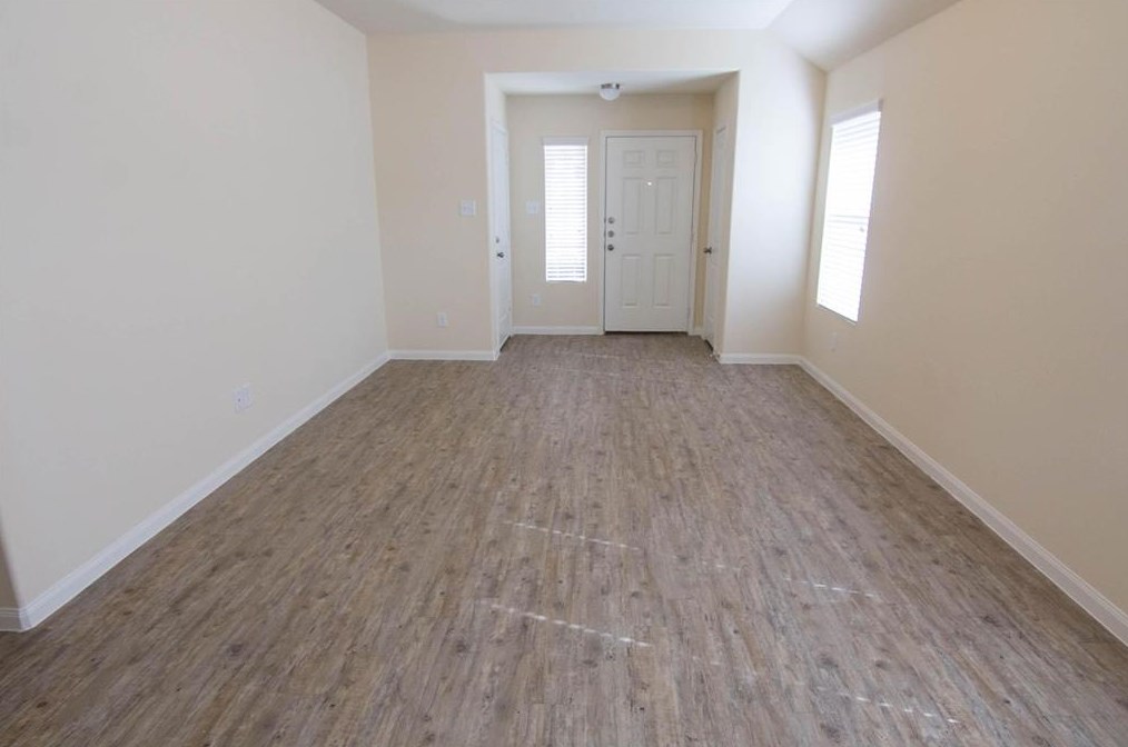 10338 Van Hut Ln, Houston, TX 77044
