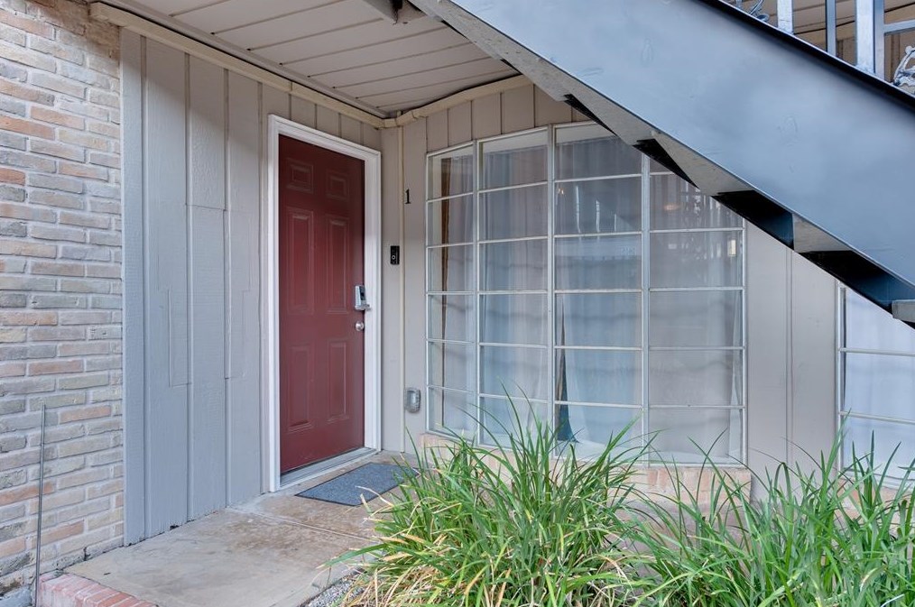 2621 Marilee Ln, Houston, TX 77057