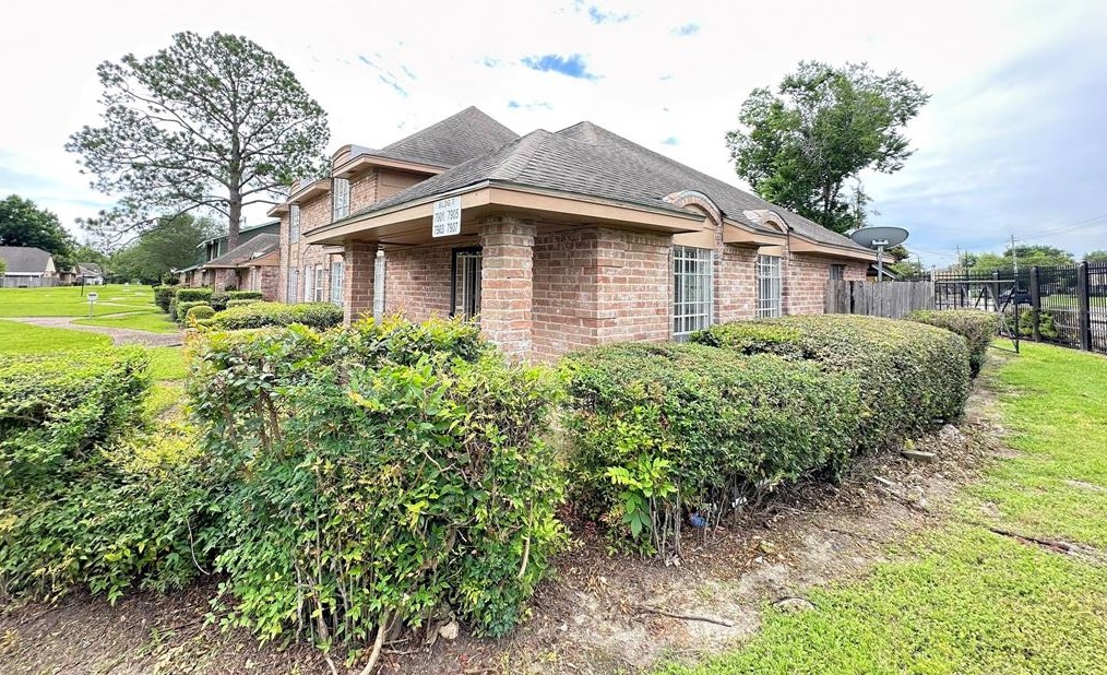 7901 Cook Rd, Houston, TX 77072