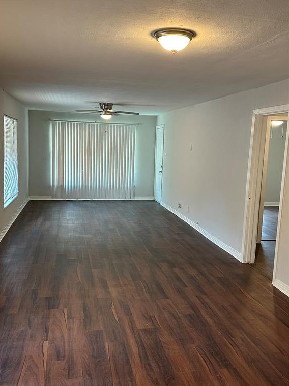 1212 32nd St, Houston, TX 77022-6518