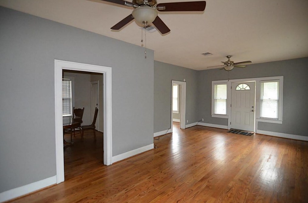 321 Dorchester St, Houston, TX 77022
